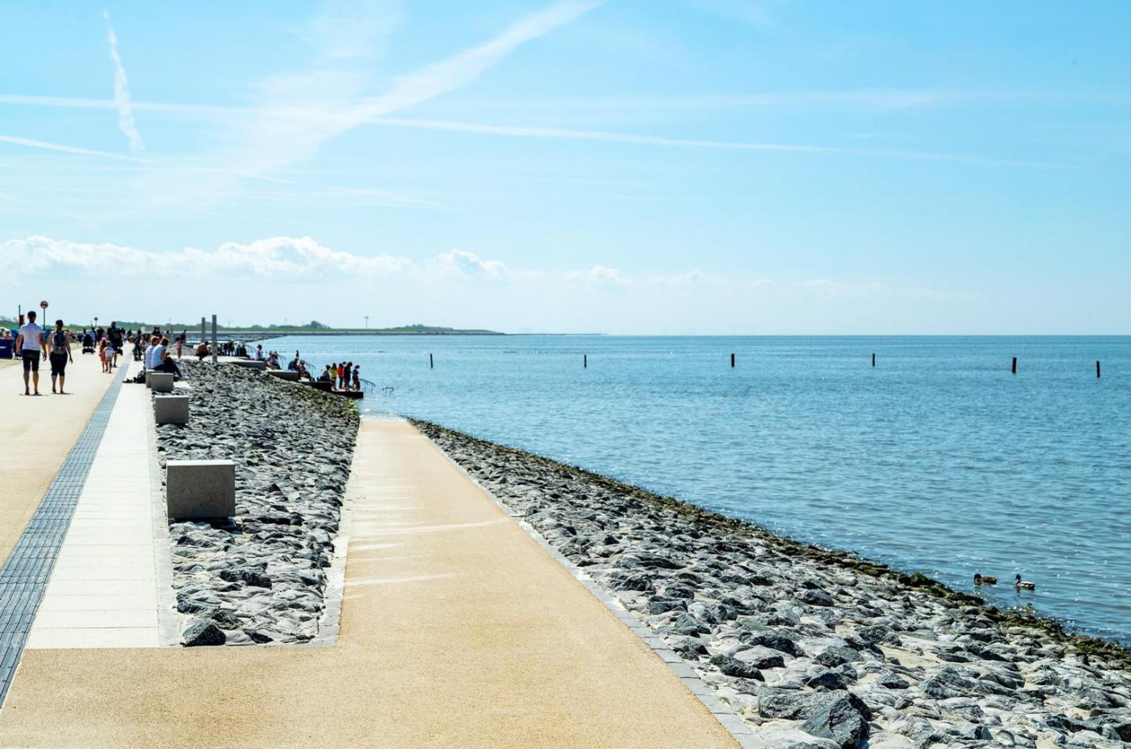 Hotel Deichkrone - Familotel Nordsee Norddeich  Extérieur photo